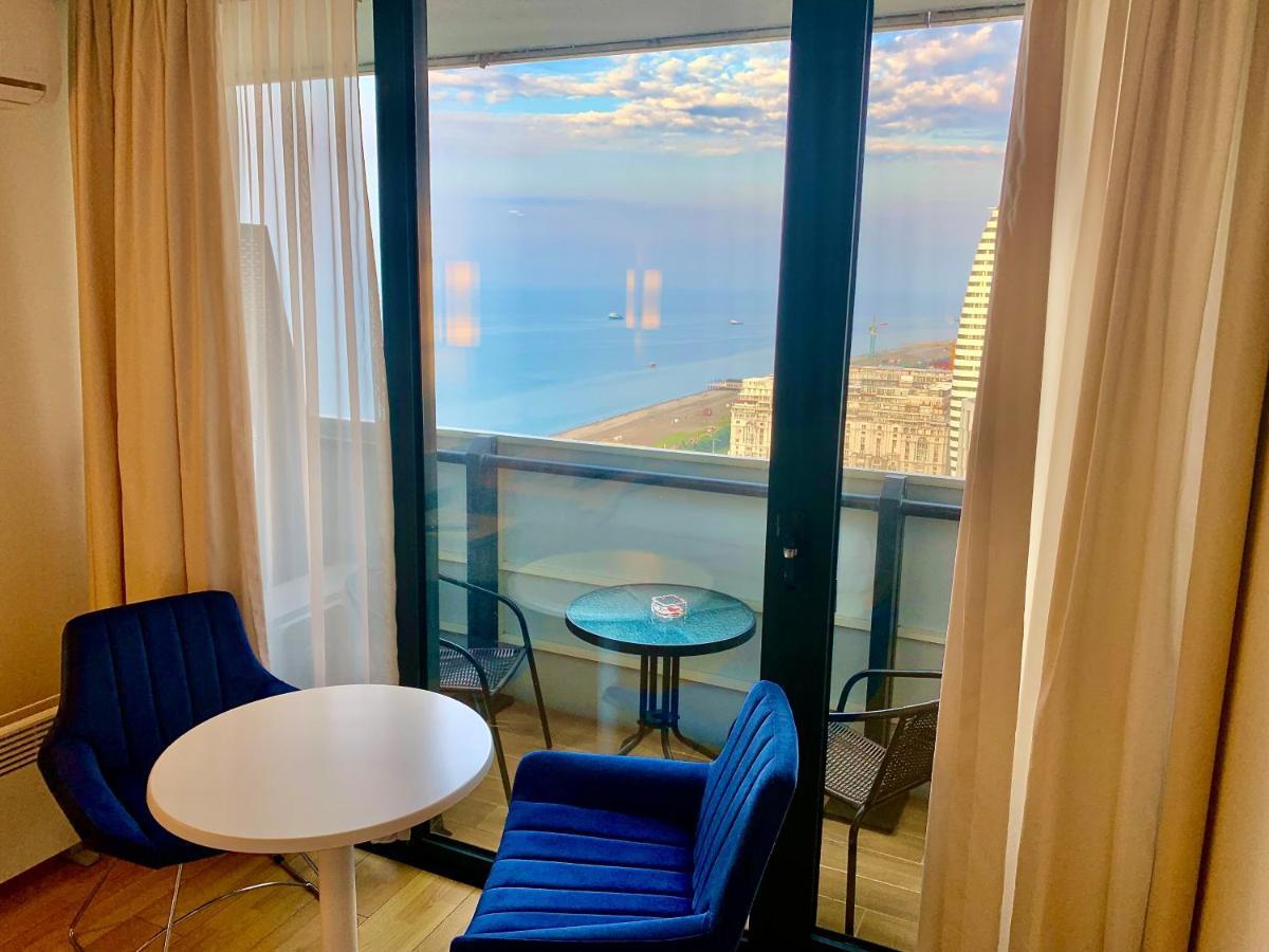 Batumi Apartments A&E Bagian luar foto