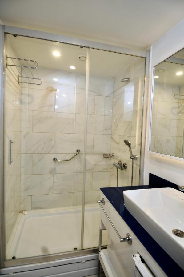 Batumi Apartments A&E Bagian luar foto