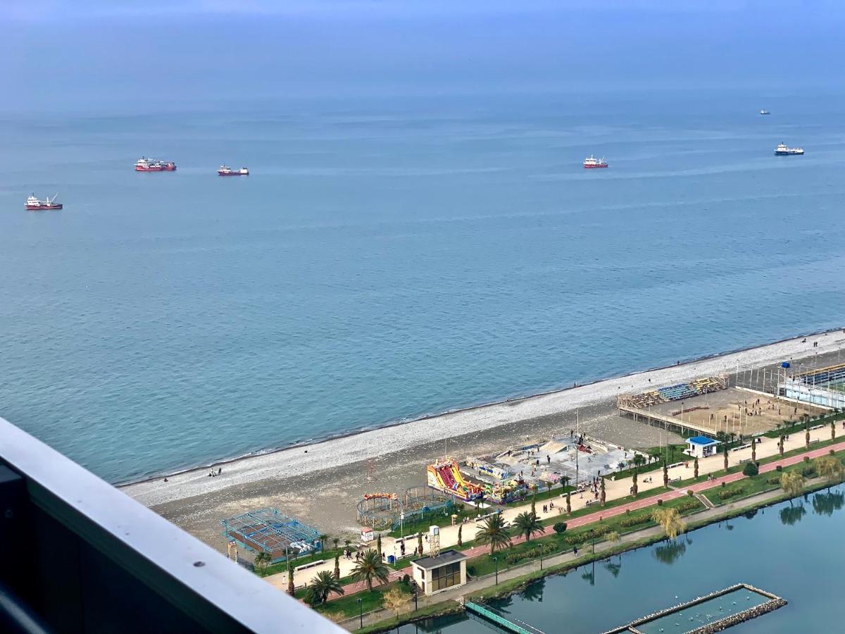 Batumi Apartments A&E Bagian luar foto