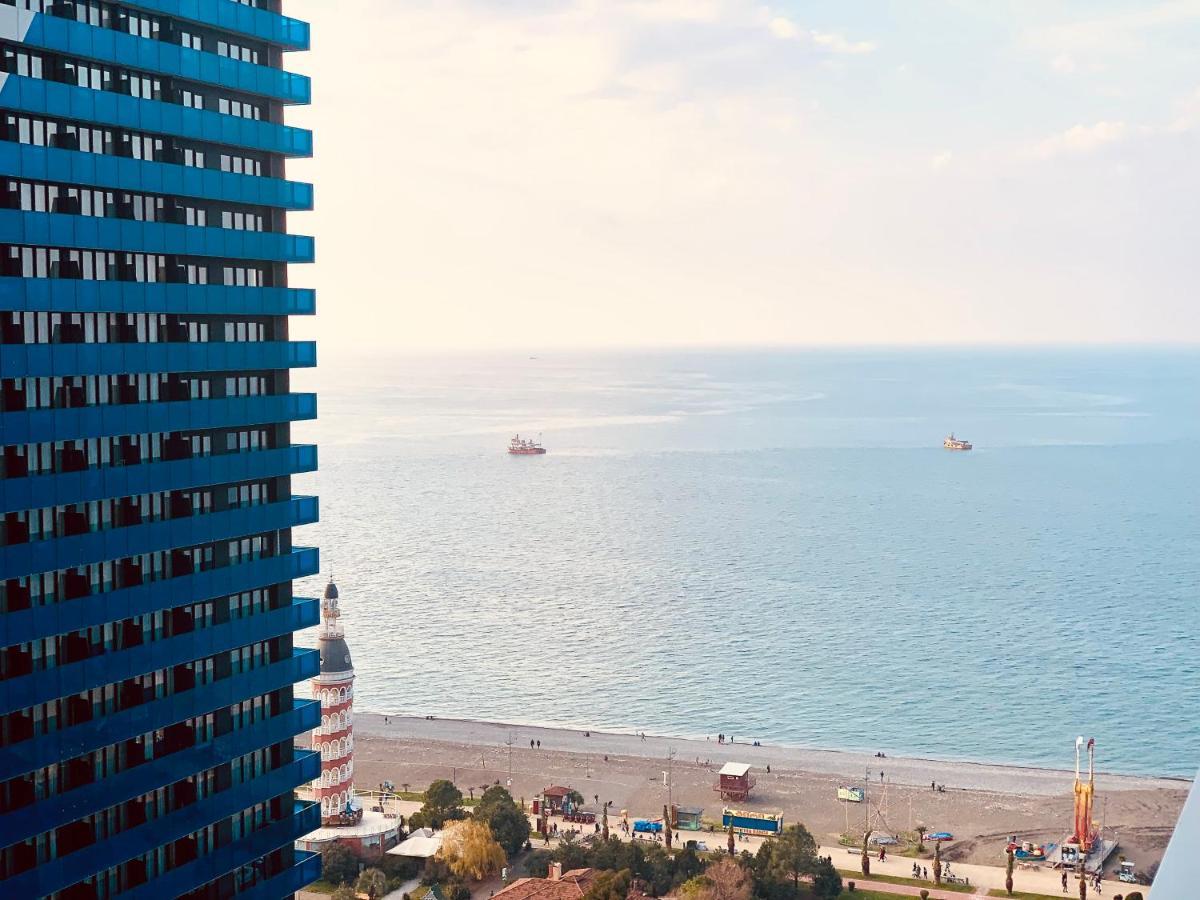 Batumi Apartments A&E Bagian luar foto
