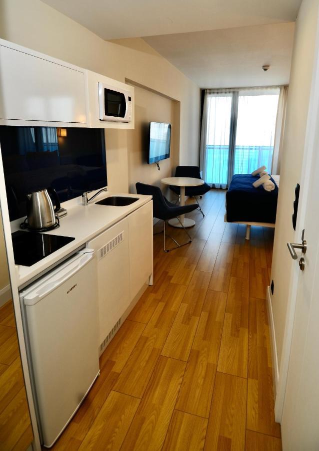 Batumi Apartments A&E Bagian luar foto